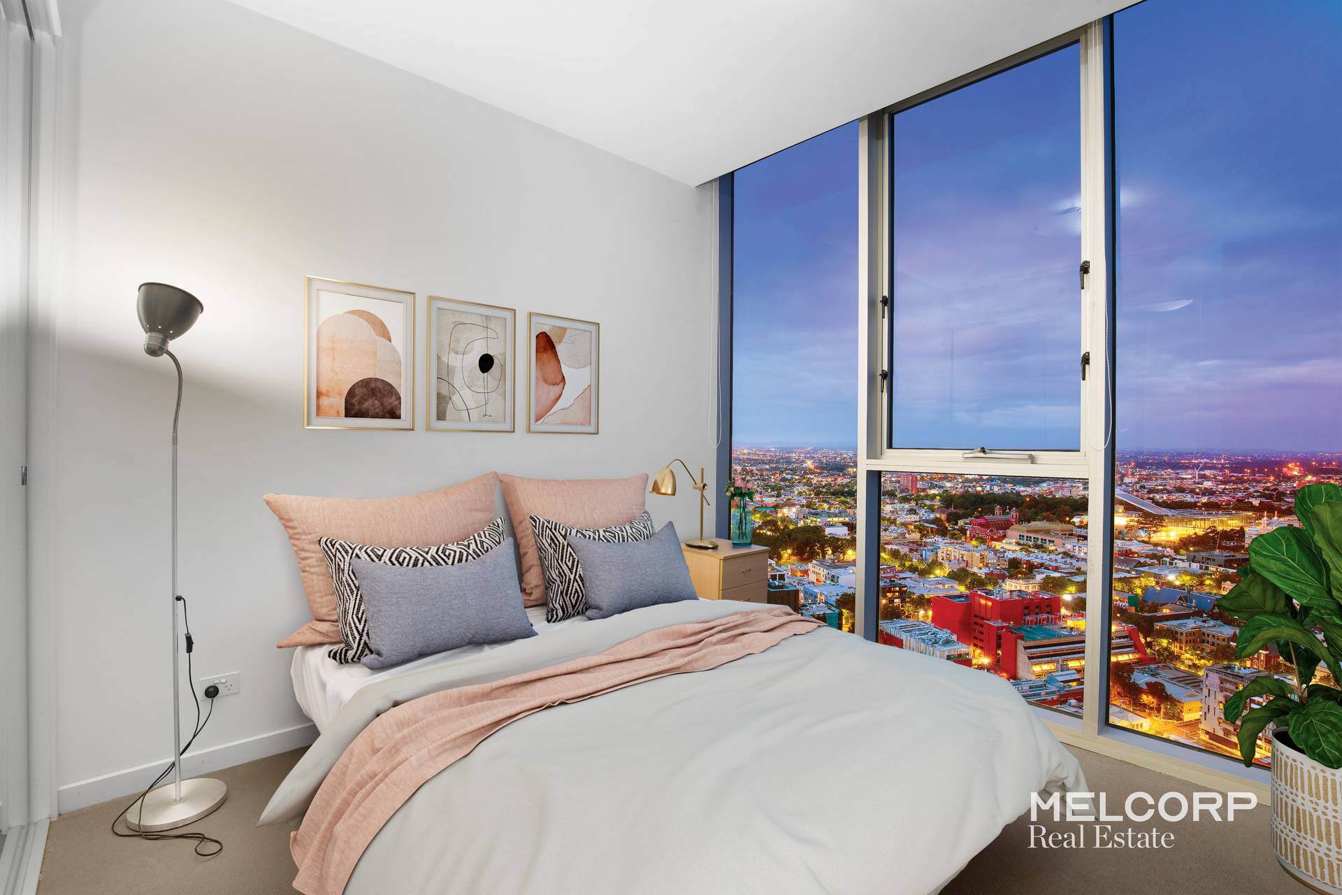 3203/483 Swanston Street