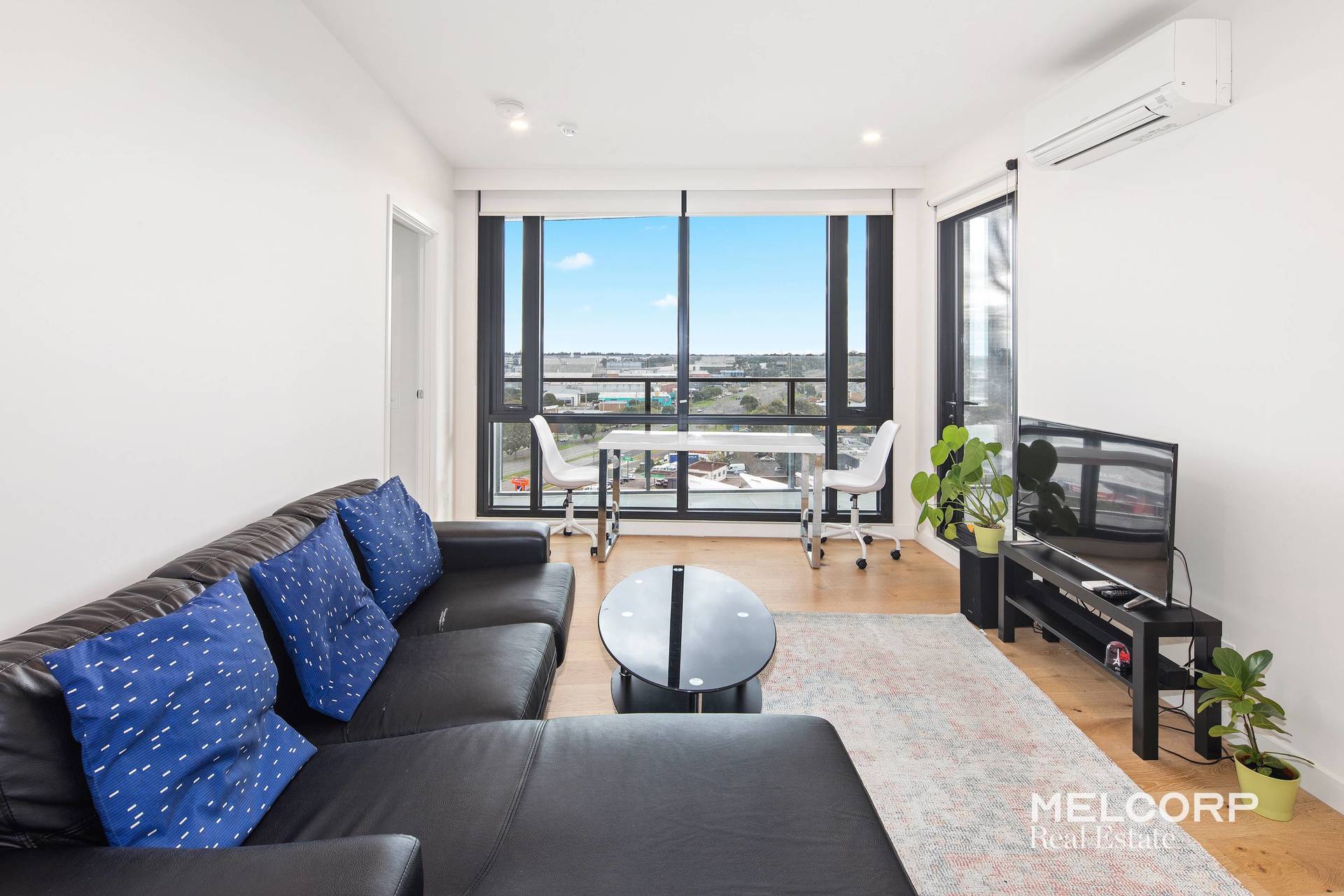 1101/868 Blackburn Road