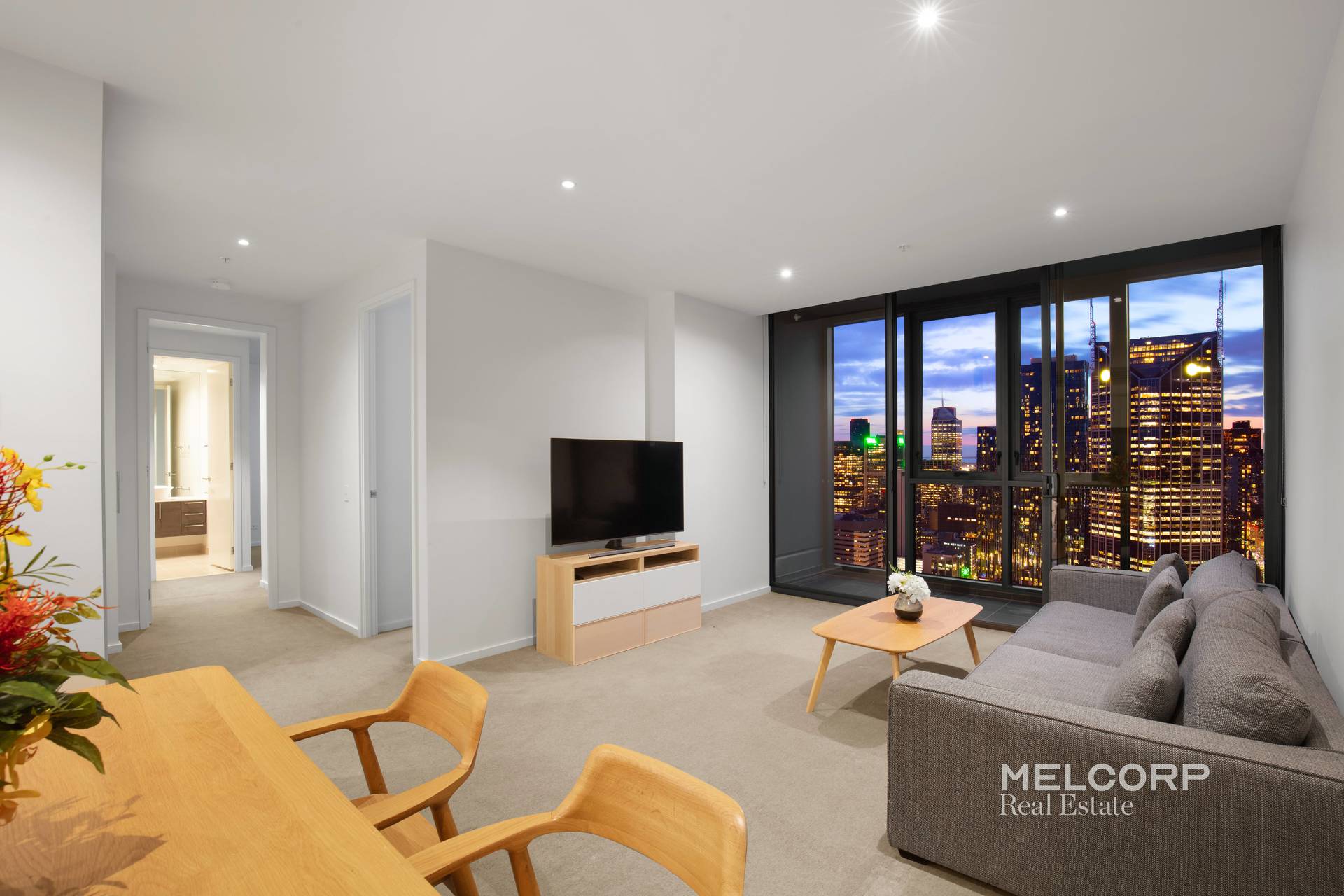 4101/318 Russell Street