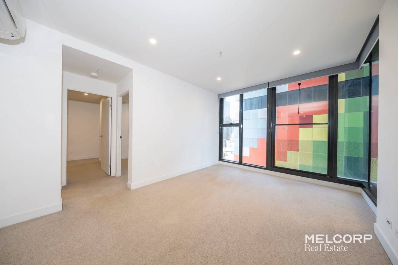902/28 Bouverie Street