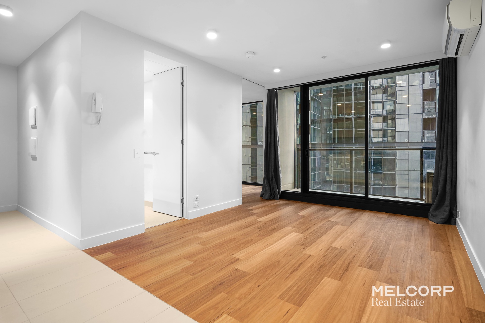 1713/33 MacKenzie Street