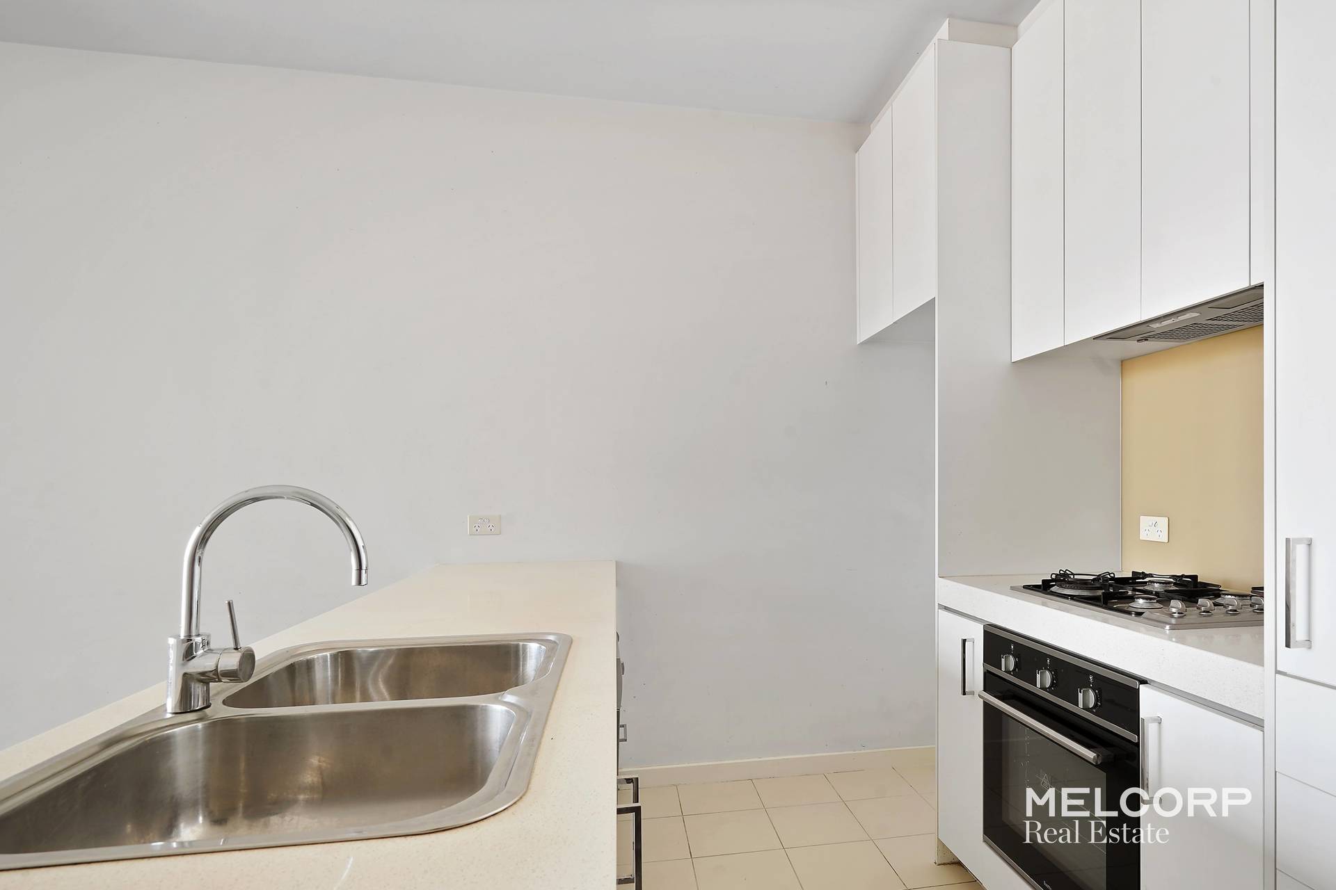 2107/483 Swanston Street