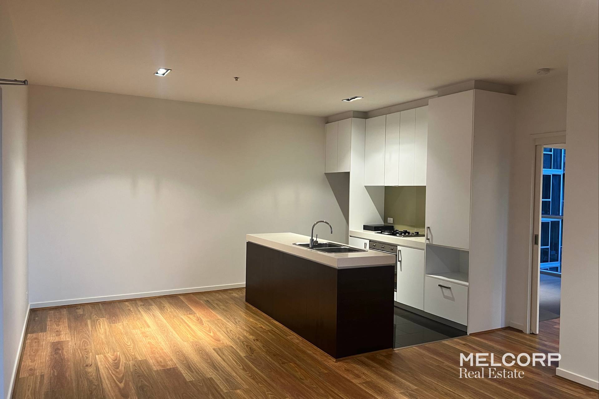 2107/483 Swanston Street