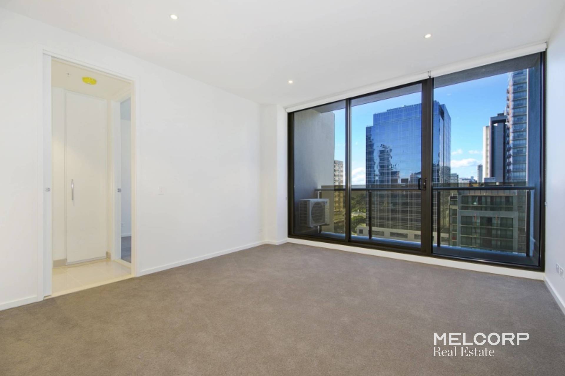 3806/318 Russell Street