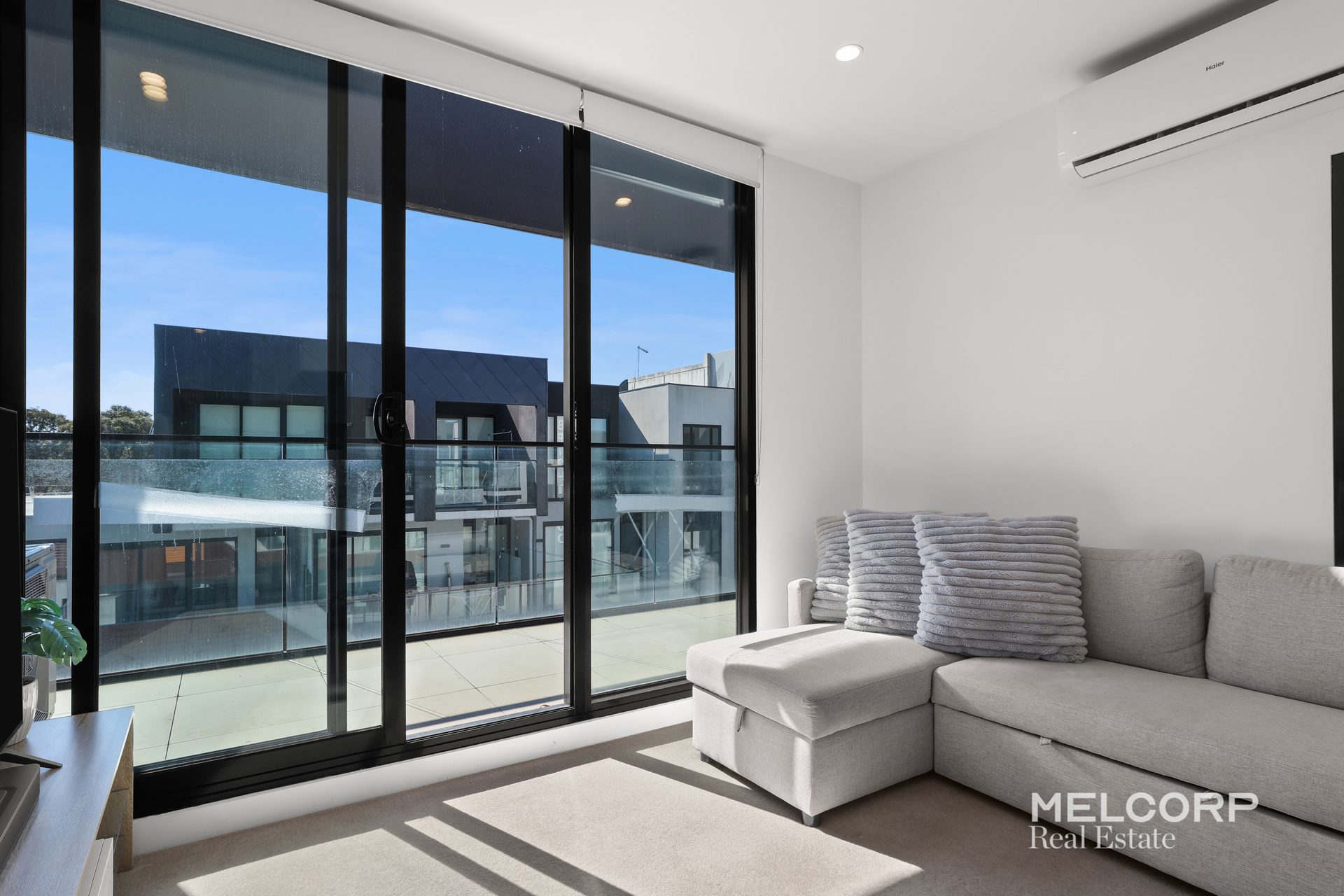 307/11 Renver Road