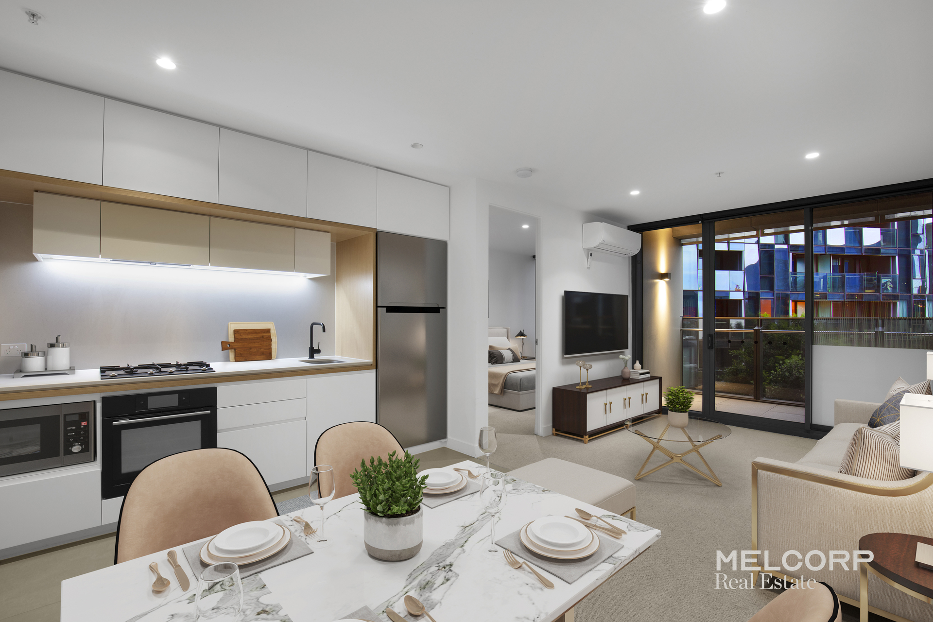 709/421 Docklands Drive