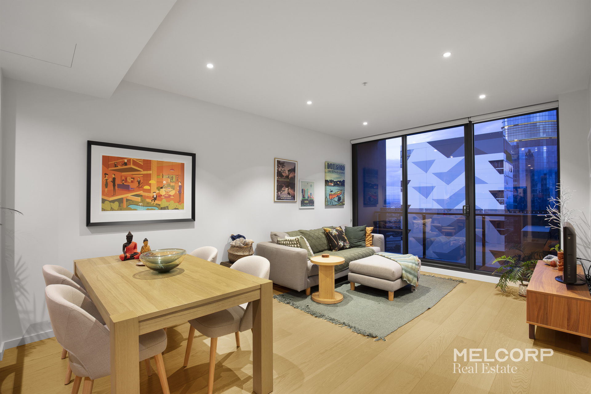 3804/318 Russell Street