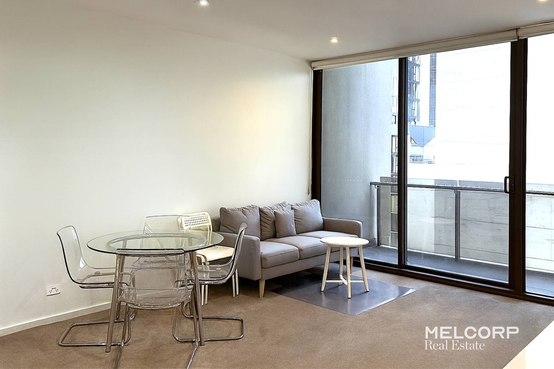 1008/318 Russell Street
