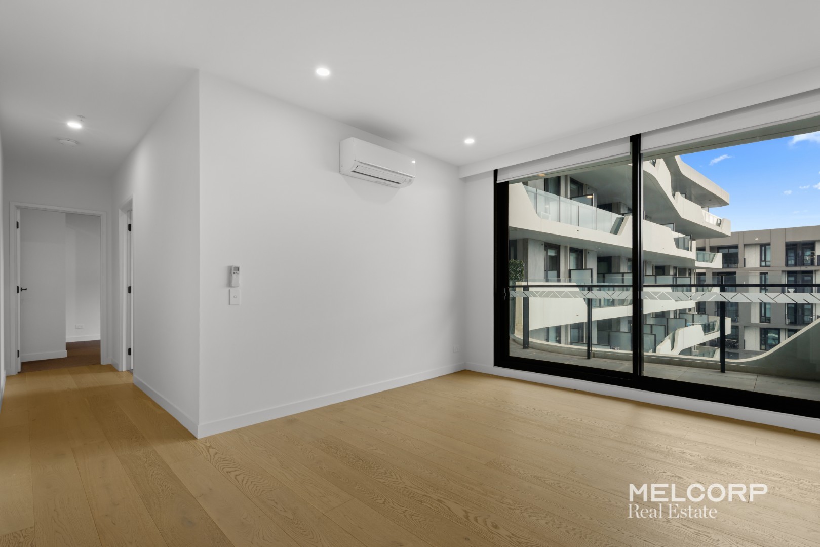 901/864 Blackburn Road
