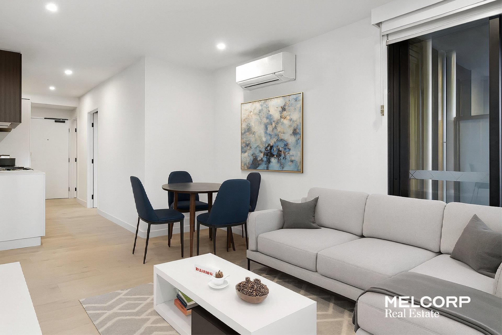 2222/864 Blackburn Road